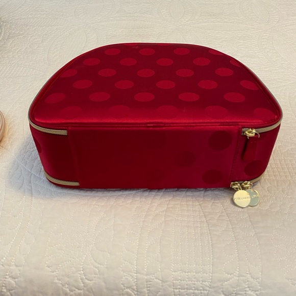 Estee Lauder Red Polka Dot Cosmetic Bag or Travel Bag. Brand New Never Used. - Picture 4 of 10